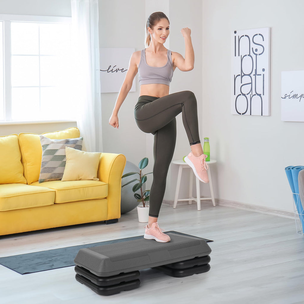28.5'' Adjustable Exercise Step Platform with 4 Stackable Risers Y2489