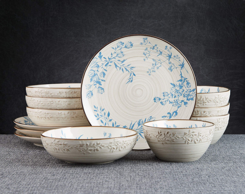 12 Piece Multicolor Dinnerware Set O929591